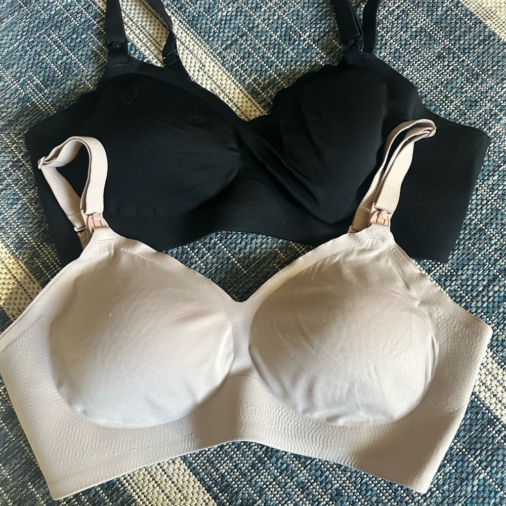 Elegant Black and Cream Wireless Bras